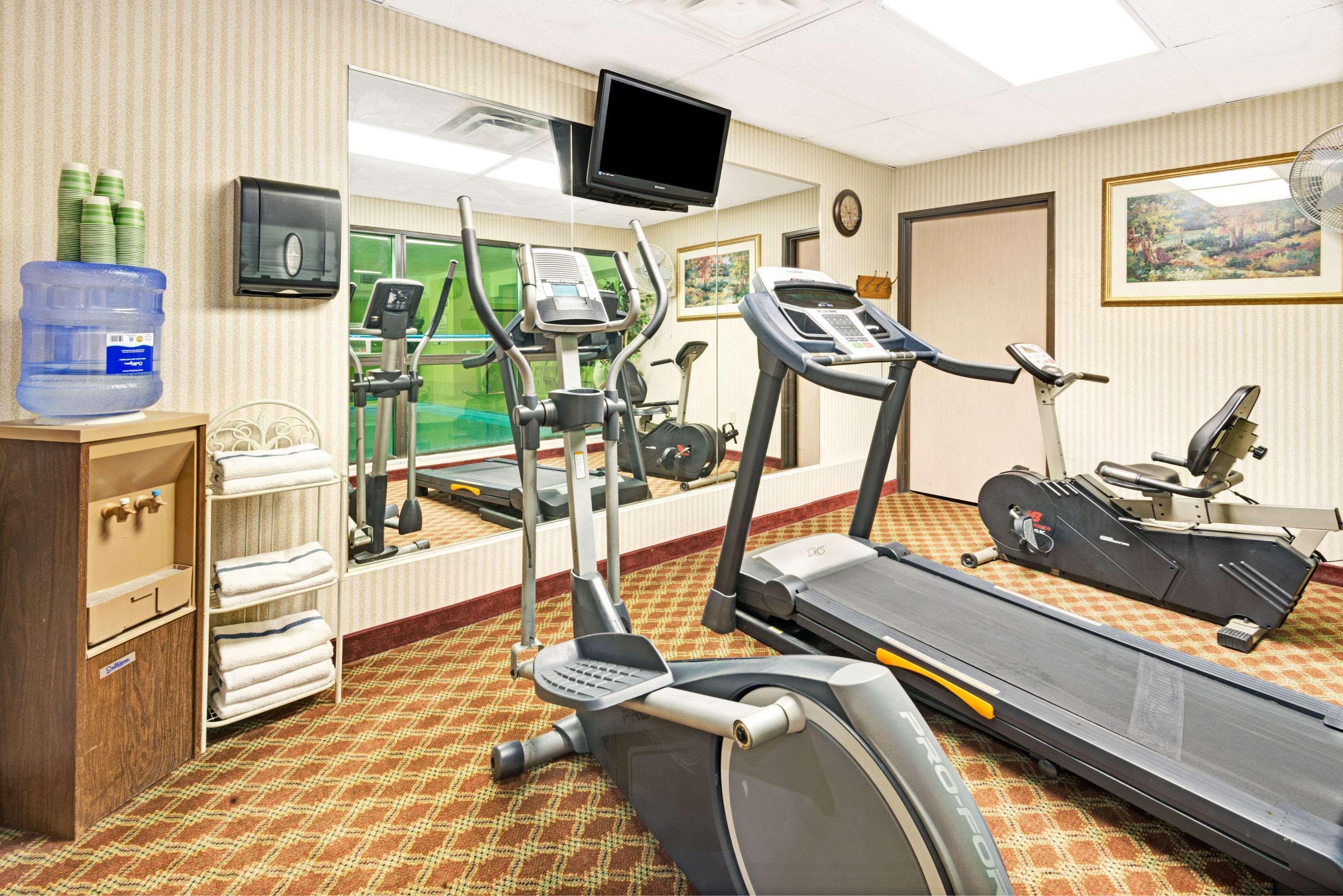 Baymont By Wyndham Lawrence Otel Dış mekan fotoğraf