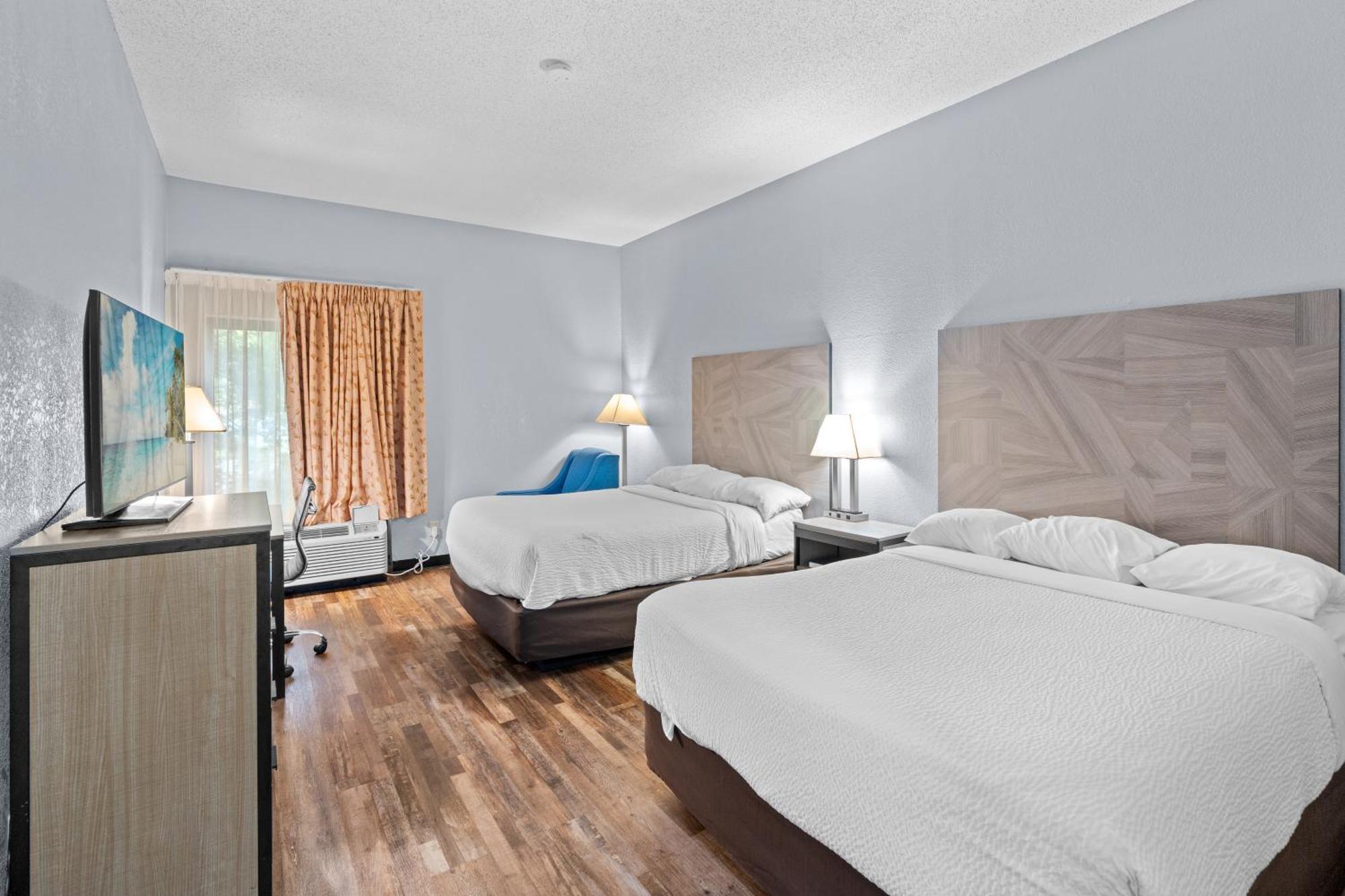 Baymont By Wyndham Lawrence Otel Dış mekan fotoğraf
